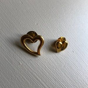 Set of two Carolee heart pins